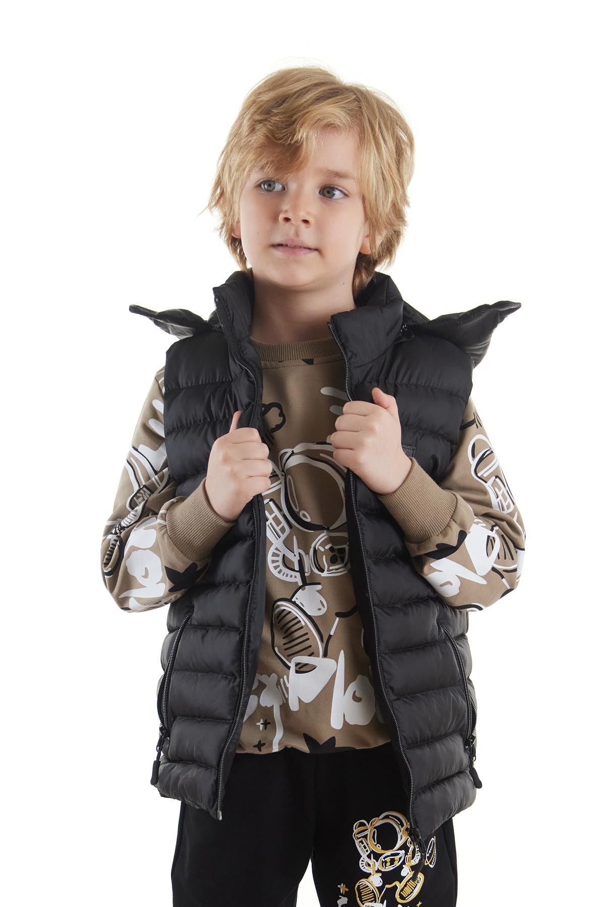 Boy's Fashion Trend Hooded Inflatable Vest Ak215051