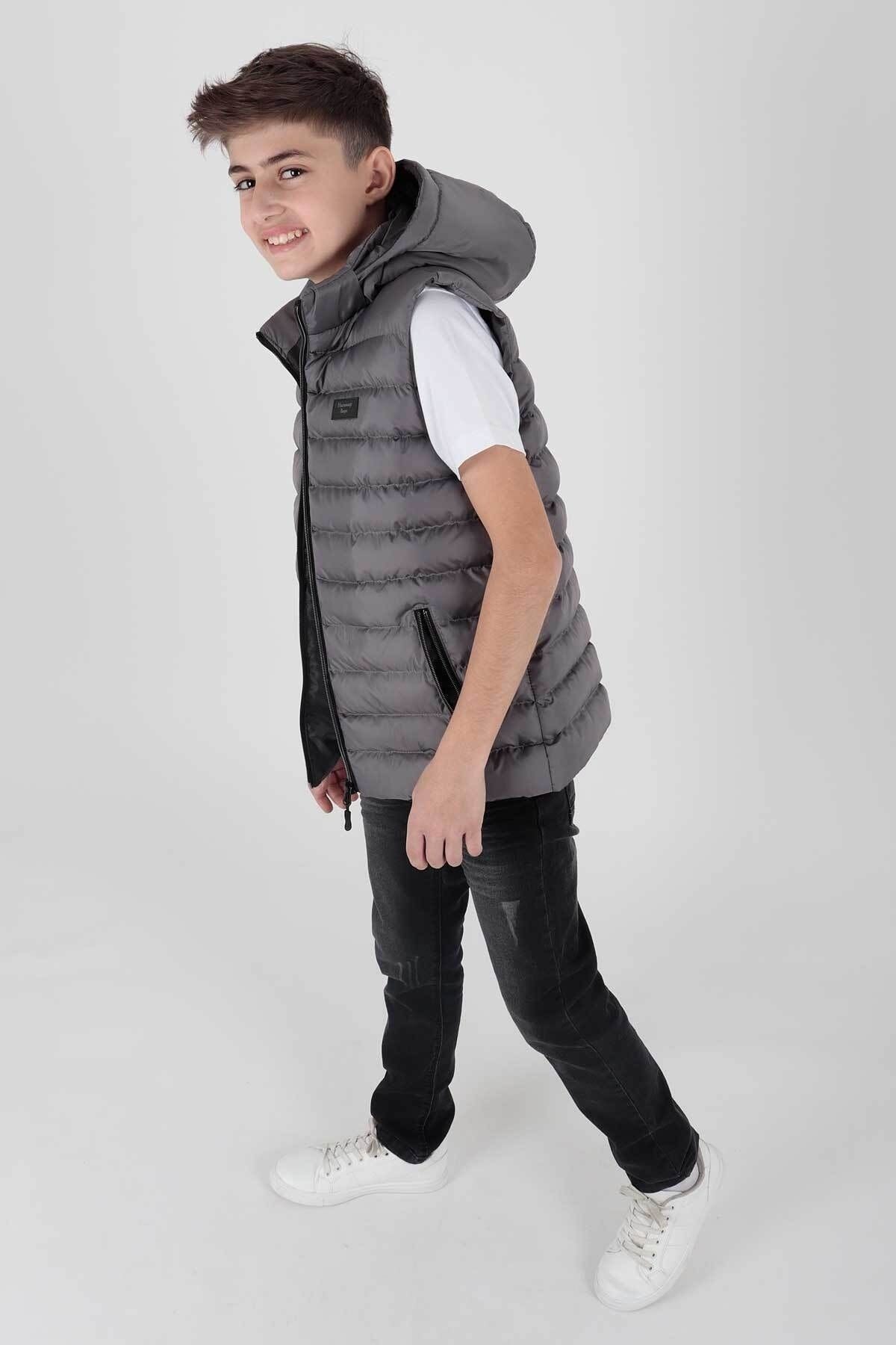 Erkek Çocuk Moda Trendi Kapüşonlu Şişme Yelek Ak215051